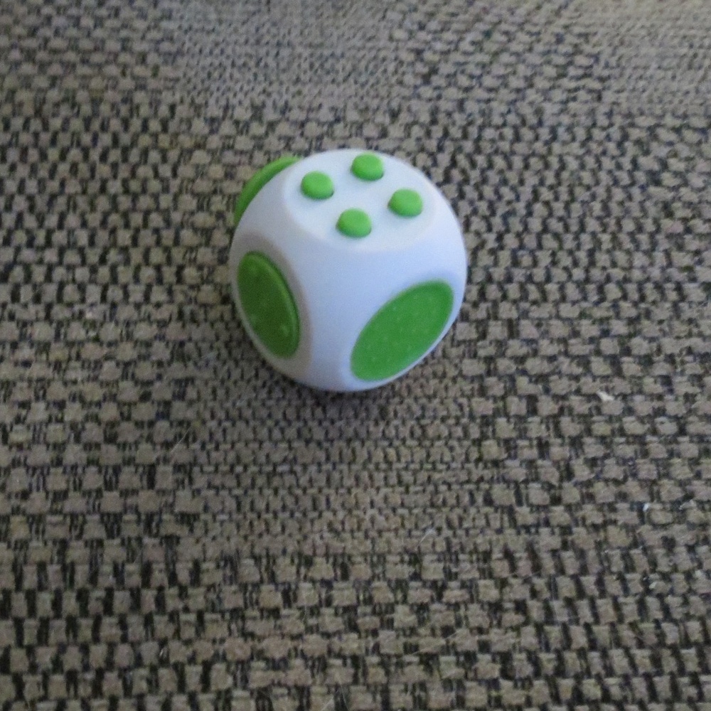 fidget cube - Picture 2 of 3